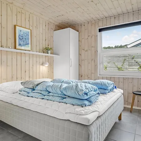 Cozy Home In Ebeltoft With Sauna *